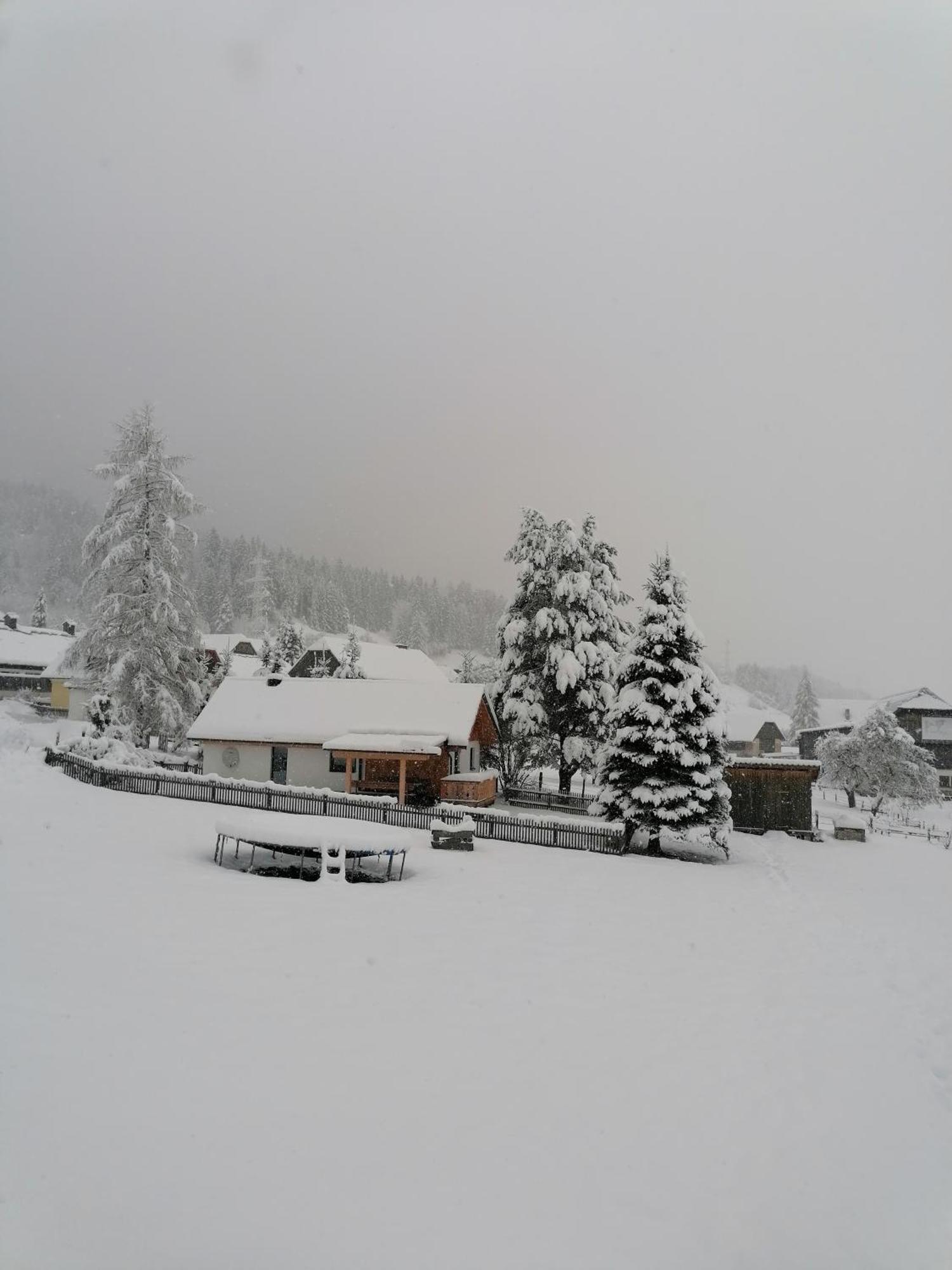 Strausshaus Villa เกริบมิง ภายนอก รูปภาพ